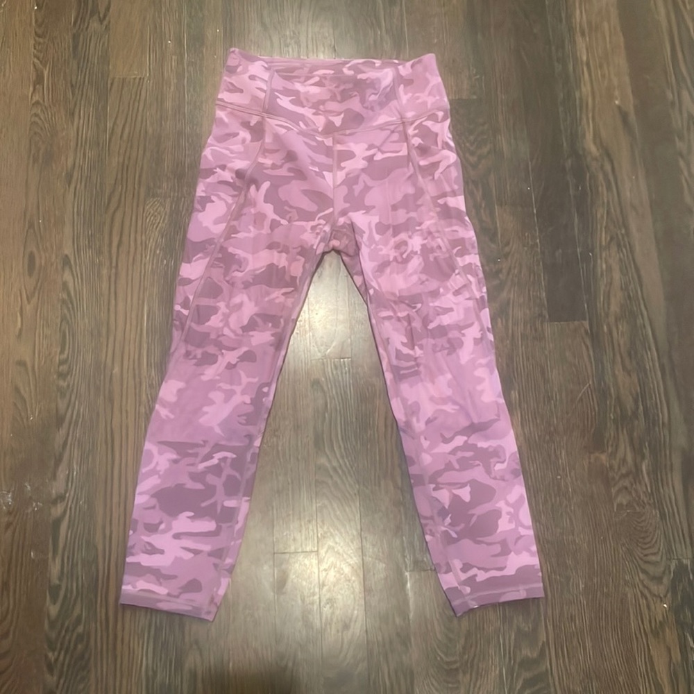 Pink Camo lululemon leggings